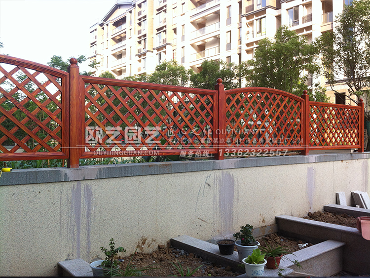 木纹铝合金围栏