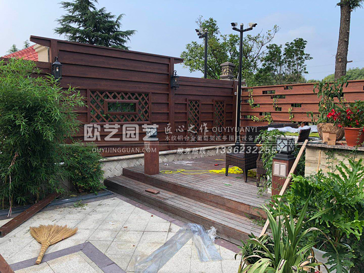 木纹铝合金屏风墙